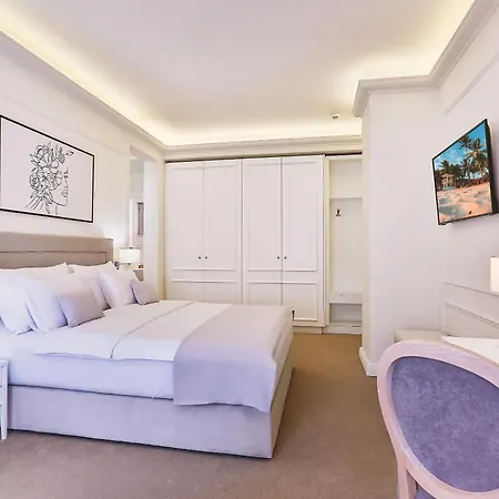 Eden 4* Budva