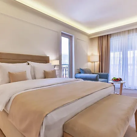 Eden 4* Budva