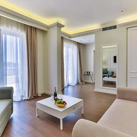 Eden Hotel 4*