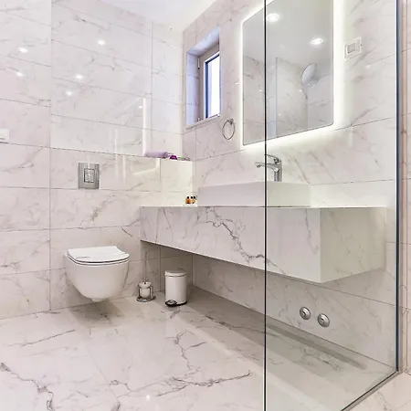 Eden 4* Budva